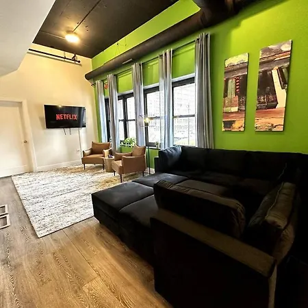 Modern 3Br In South Loop With Optional Parking And Gym Access Near Mccormick Place, Chinatown And Soldier Field