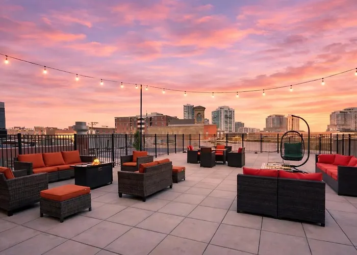 Modern 3br In South Loop With Optional Parking And Gym Access Near Mccormick Place, Chinatown And Soldier Field * Chicago