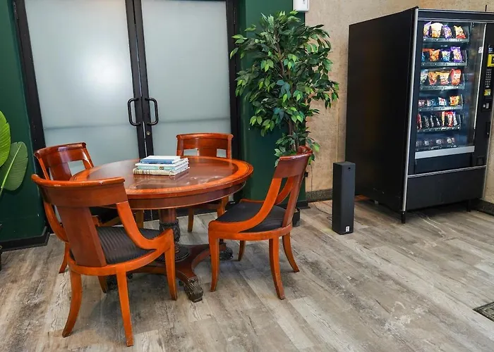 Modern 3br In South Loop With Optional Parking And Gym Access Near Mccormick Place, Chinatown And Soldier Field * Chicago