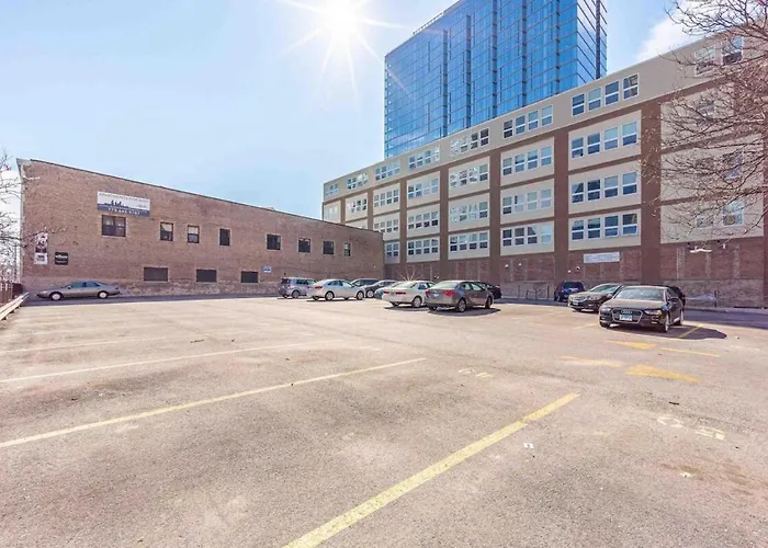Modern 3br In South Loop With Optional Parking And Gym Access Near Mccormick Place, Chinatown And Soldier Field Apartamento